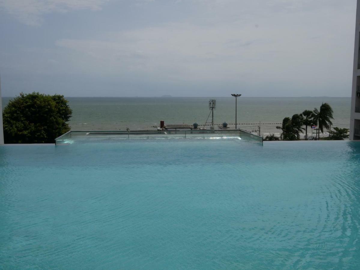 Aeras - The Ultimate Beachfront Experience Jomtien Beach Exterior foto