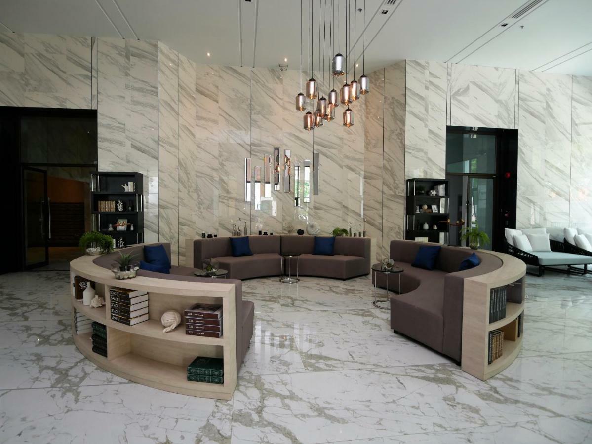 Aeras - The Ultimate Beachfront Experience Jomtien Beach Exterior foto